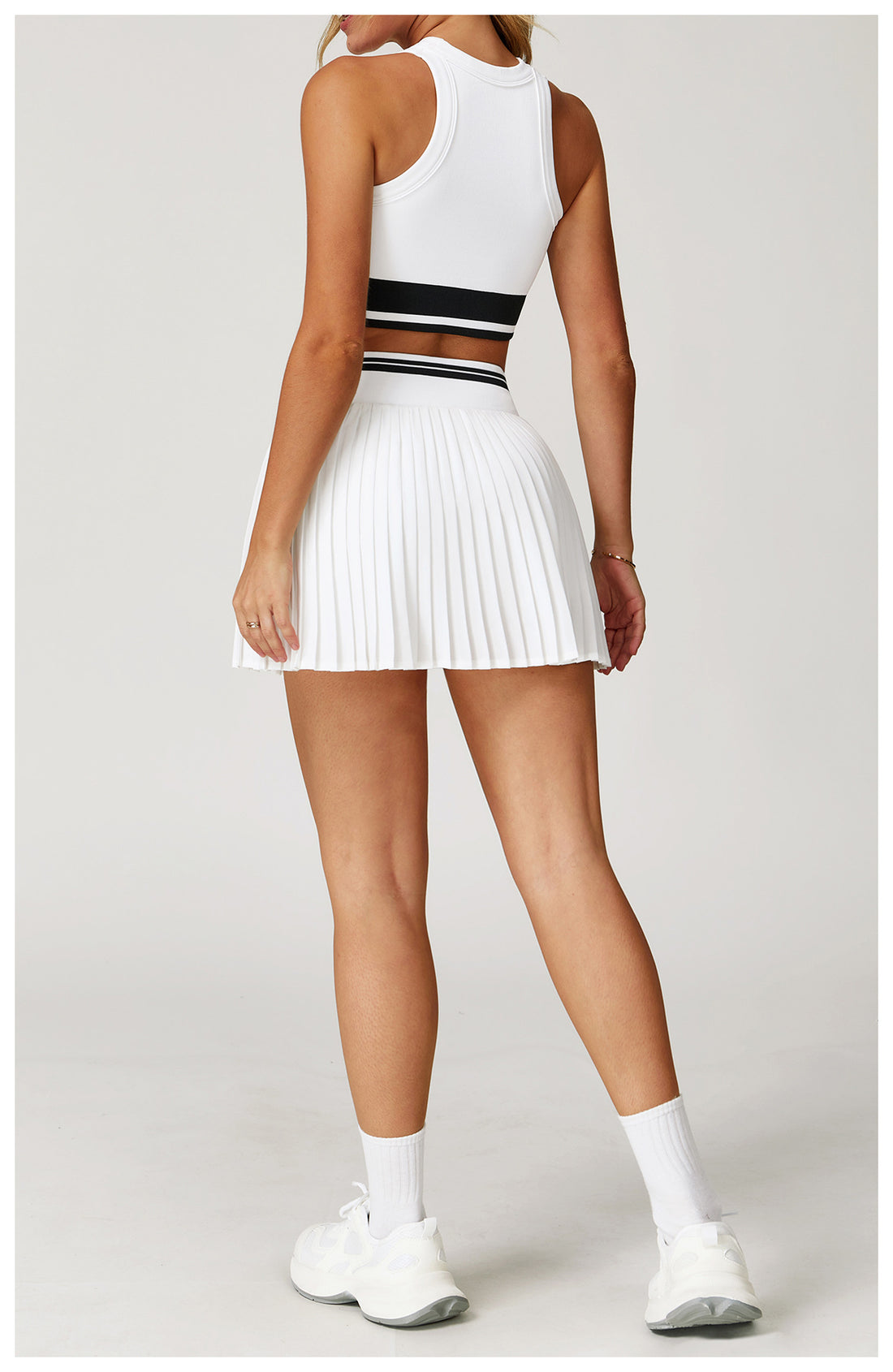 Colorblock Tank Top Pleat Skirt Set